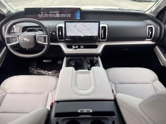 2026 White Metallic Ford Expedition Max Active RWD SUV