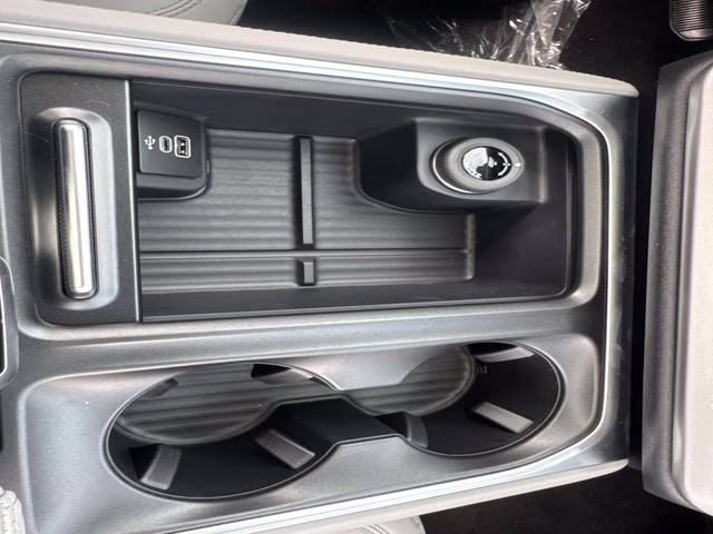 2026 White Metallic Ford Expedition Max Active RWD SUV