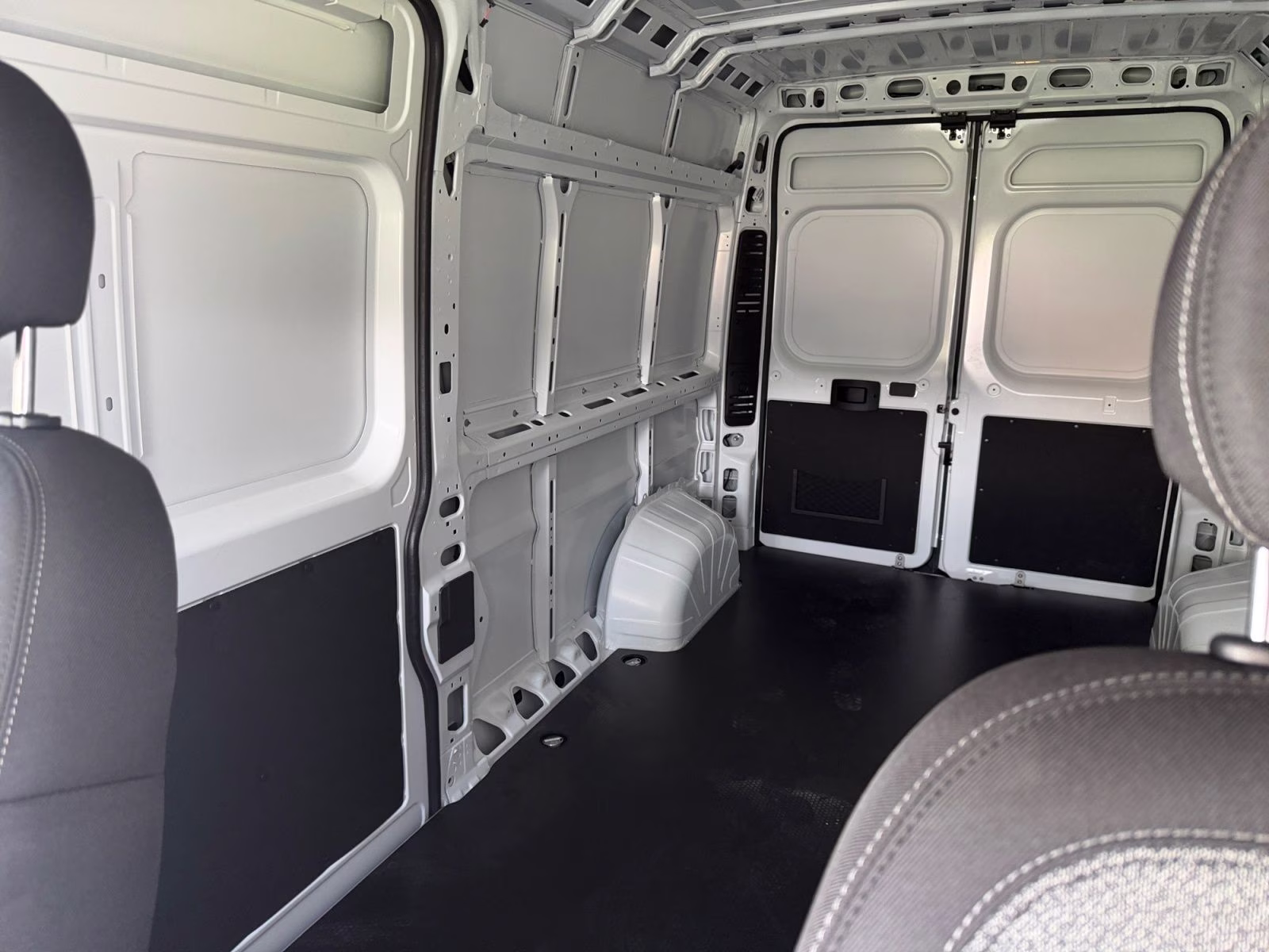 2026 Bright White Clearcoat Ram ProMaster 2500 High Roof FWD Van