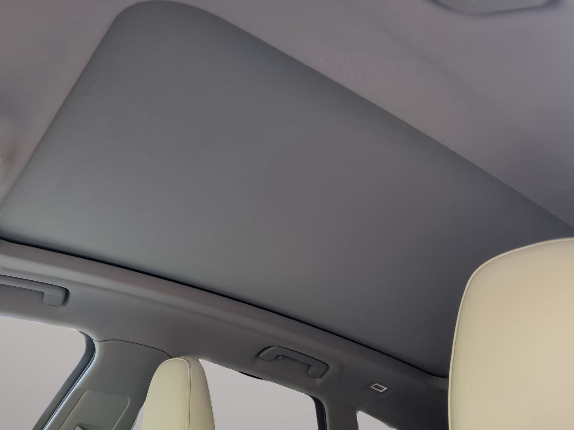 2025 Glacier White Metallic Audi Q5 Premium Plus AWD SUV