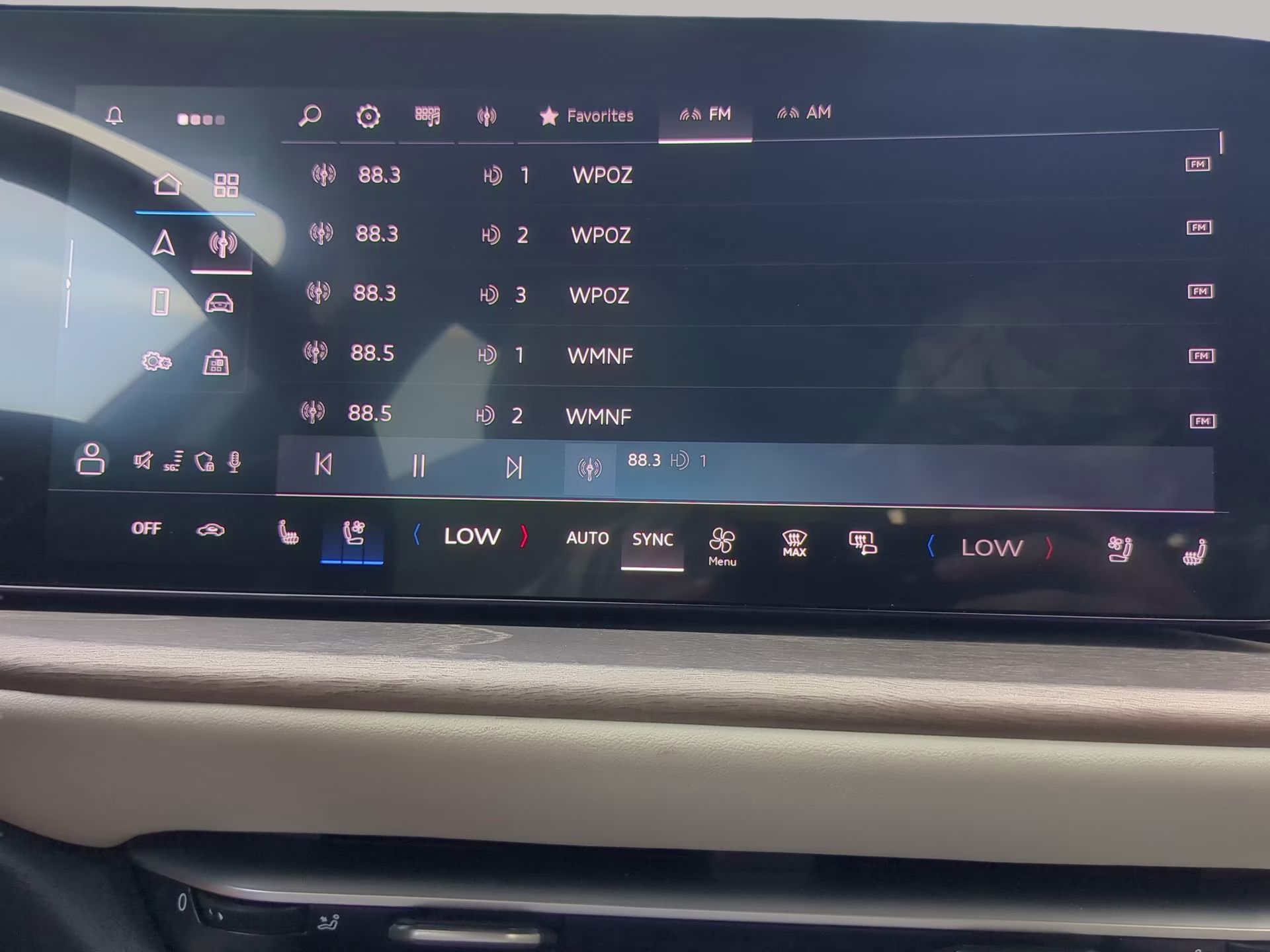 2025 Glacier White Metallic Audi Q5 Premium Plus AWD SUV