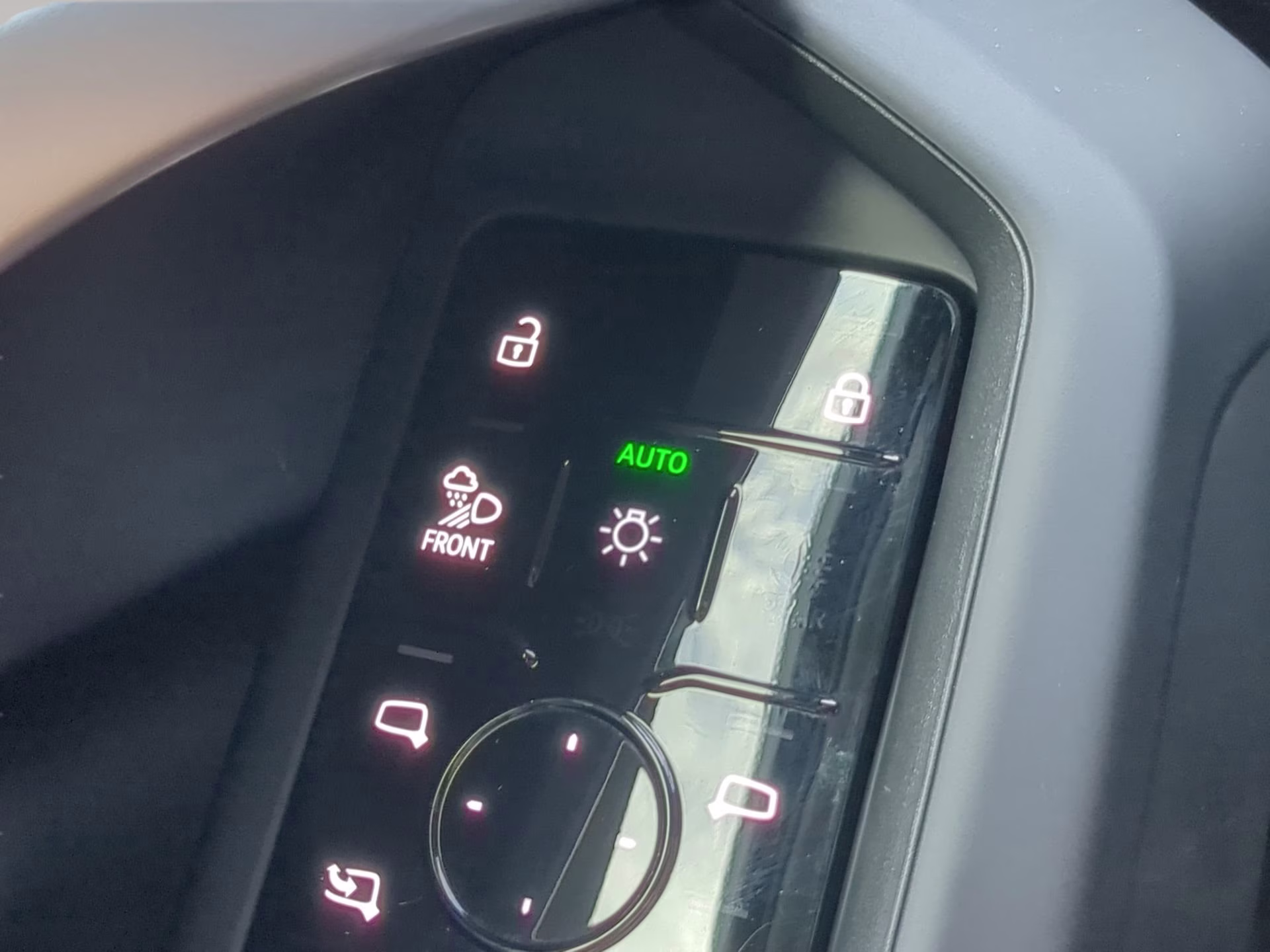 2025 Glacier White Metallic Audi Q5 Premium Plus AWD SUV