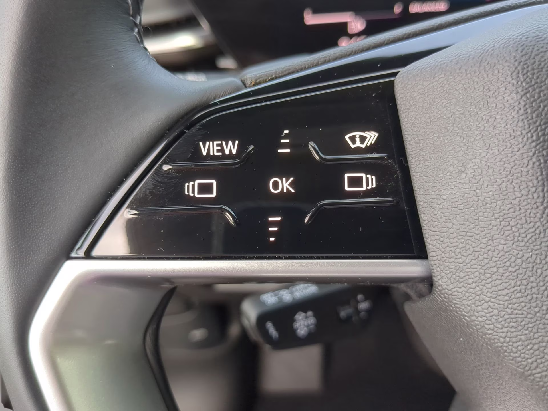 2025 Glacier White Metallic Audi Q5 Premium Plus AWD SUV