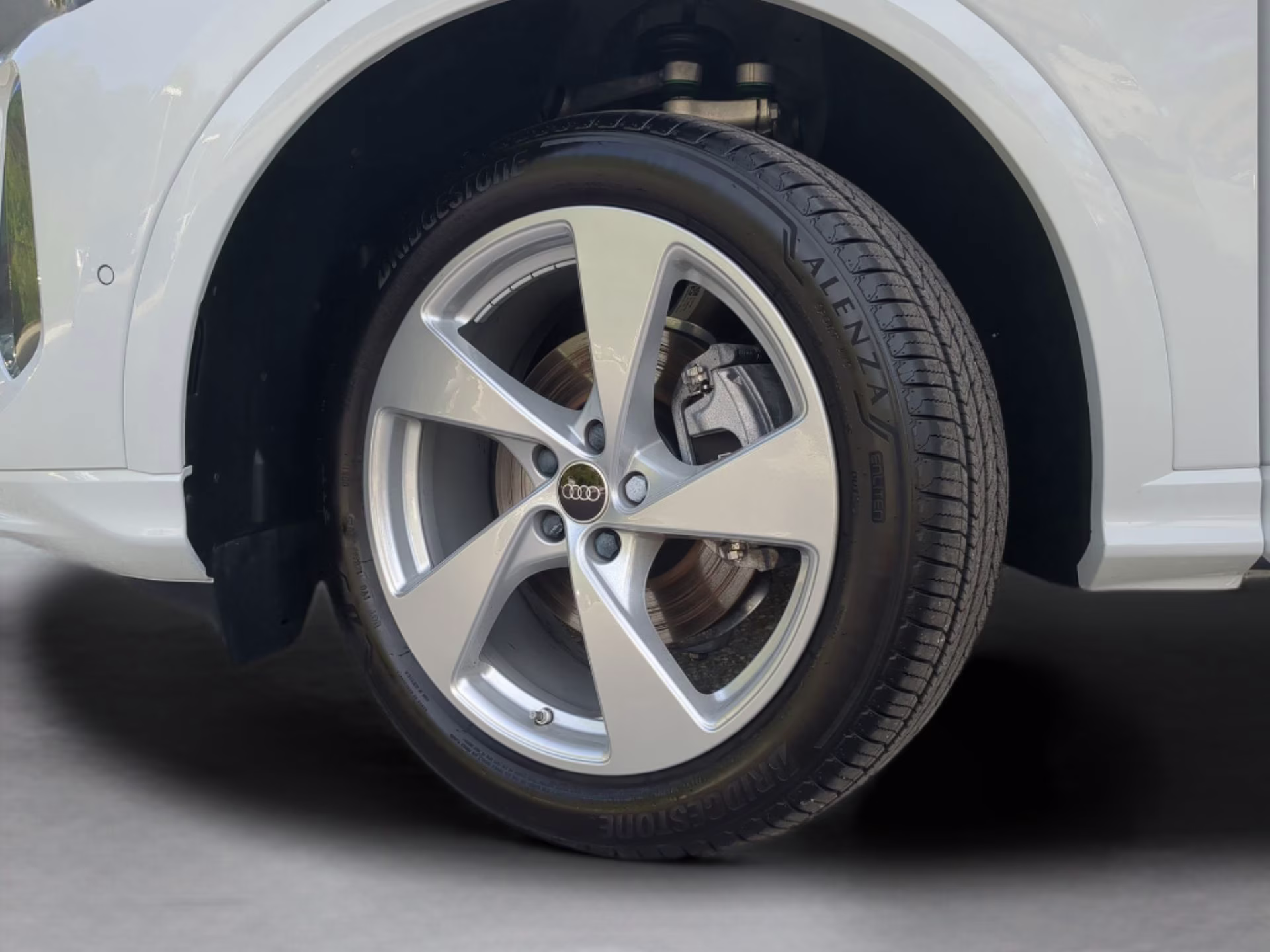 2025 Glacier White Metallic Audi Q5 Premium Plus AWD SUV