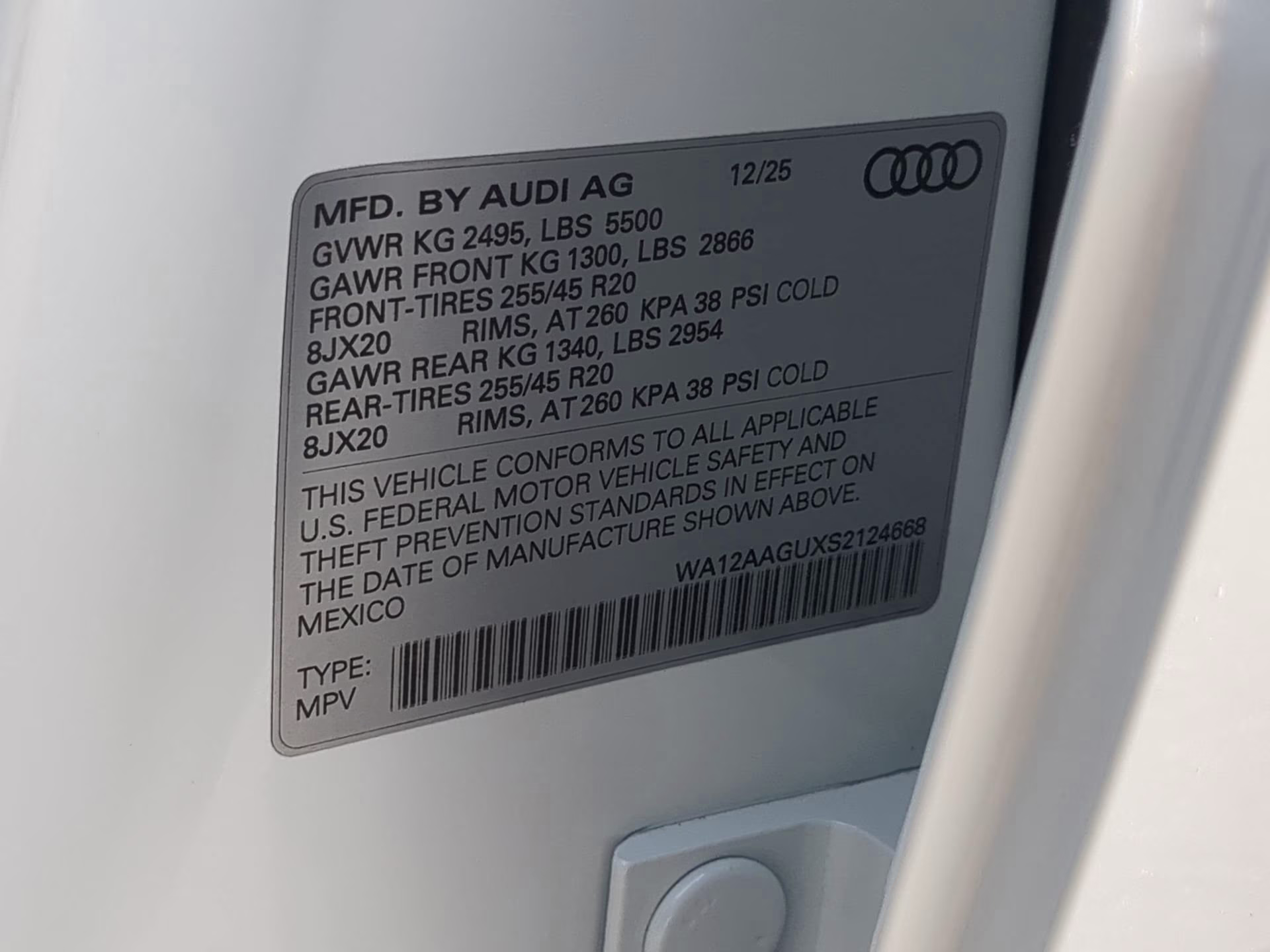 2025 Glacier White Metallic Audi Q5 Premium Plus AWD SUV
