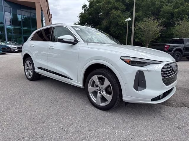 2025 Glacier White Metallic Audi Q5 Premium Plus AWD SUV