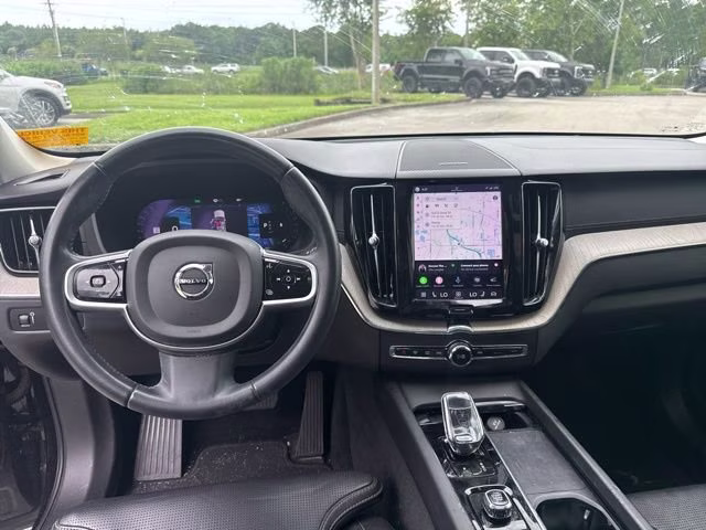 2022 Onyx Black Metallic Volvo XC60 Inscription FWD SUV