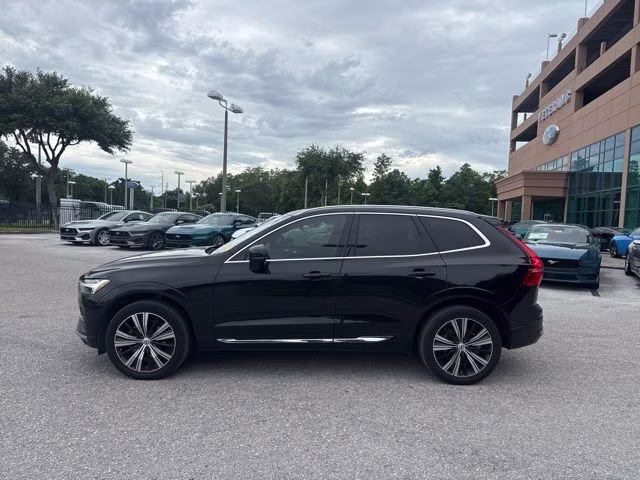 2022 Onyx Black Metallic Volvo XC60 Inscription FWD SUV
