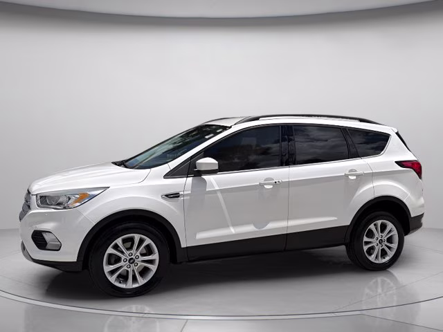 2019 White Platinum Clearcoat Metallic Ford Escape SEL FWD SUV