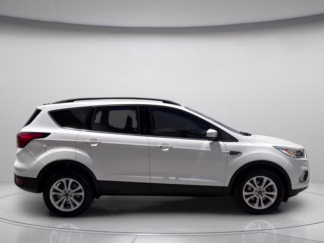 2019 White Platinum Clearcoat Metallic Ford Escape SEL FWD SUV