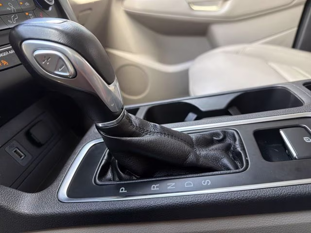 2019 White Platinum Clearcoat Metallic Ford Escape SEL FWD SUV