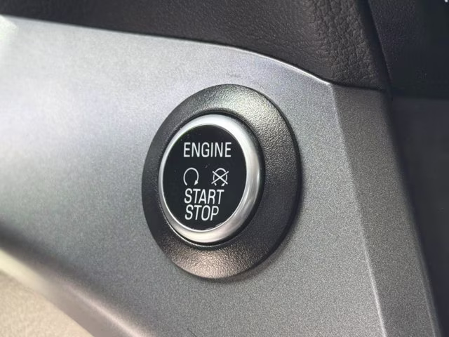 2019 White Platinum Clearcoat Metallic Ford Escape SEL FWD SUV