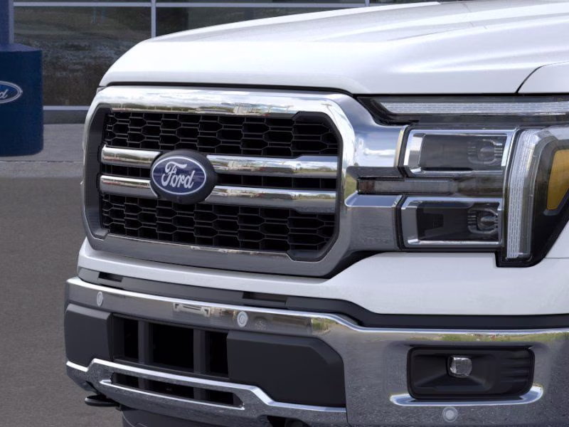 2026 Star White Metallic Tri-Coat Ford F-150 Lariat 4X4 Truck