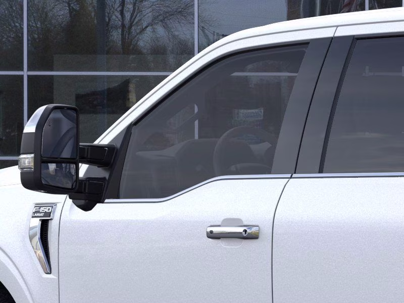 2026 Star White Metallic Tri-Coat Ford F-150 Lariat 4X4 Truck