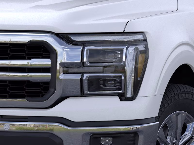 2026 Star White Metallic Tri-Coat Ford F-150 Lariat 4X4 Truck
