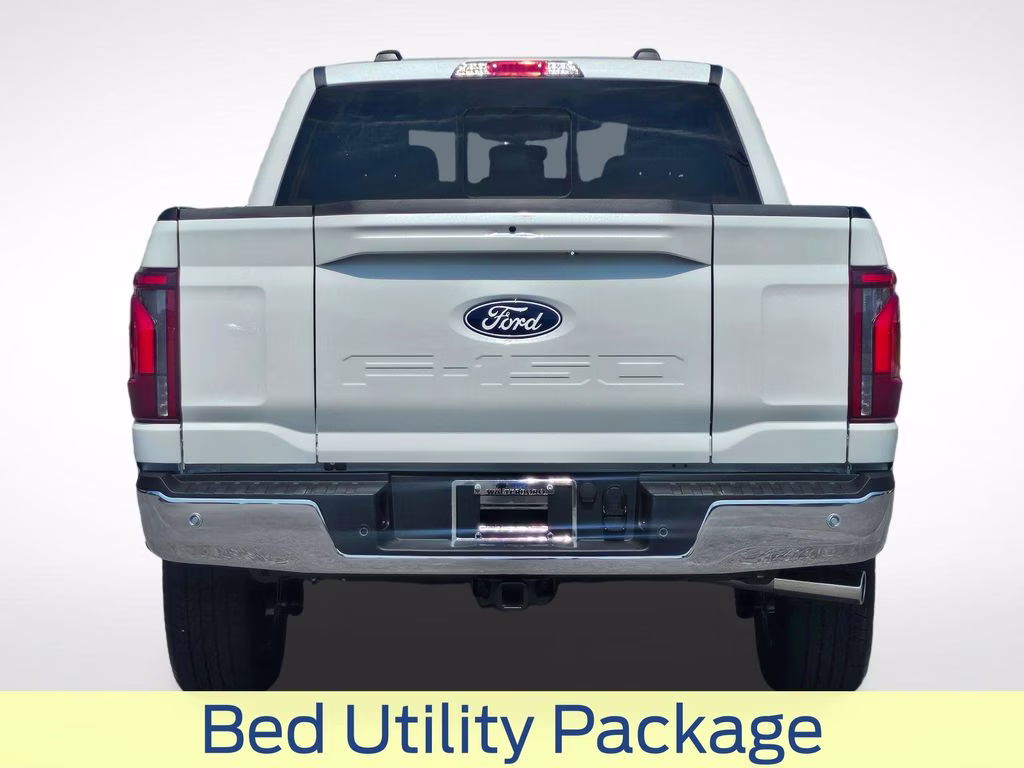 2026 Star White Metallic Tri-Coat Ford F-150 Lariat 4X4 Truck
