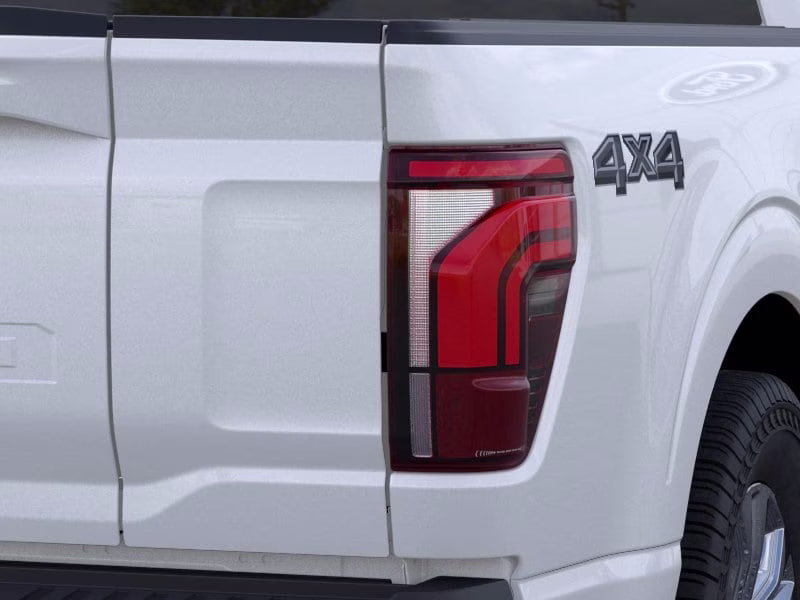 2026 Star White Metallic Tri-Coat Ford F-150 Lariat 4X4 Truck