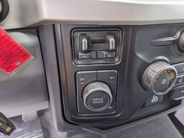 2026 Oxford White Ford Super Duty F-450 DRW XLT 4X4 Chassis