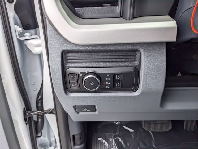 2026 Oxford White Ford Super Duty F-450 DRW XLT 4X4 Chassis