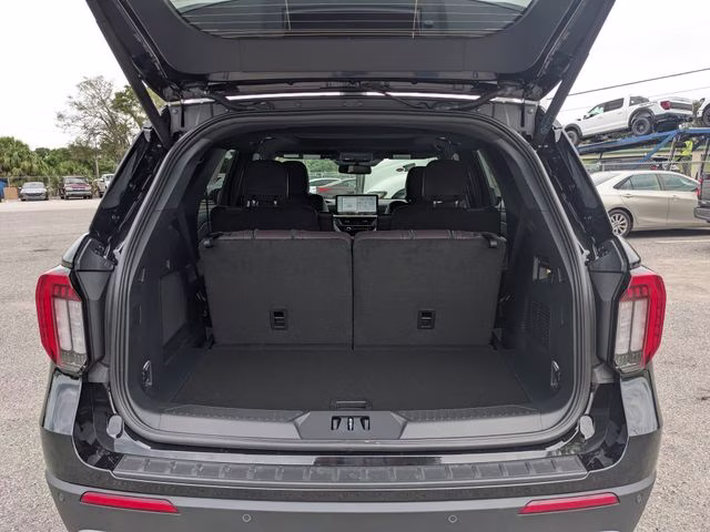 2026 Agate Black Metallic Ford Explorer Platinum RWD SUV