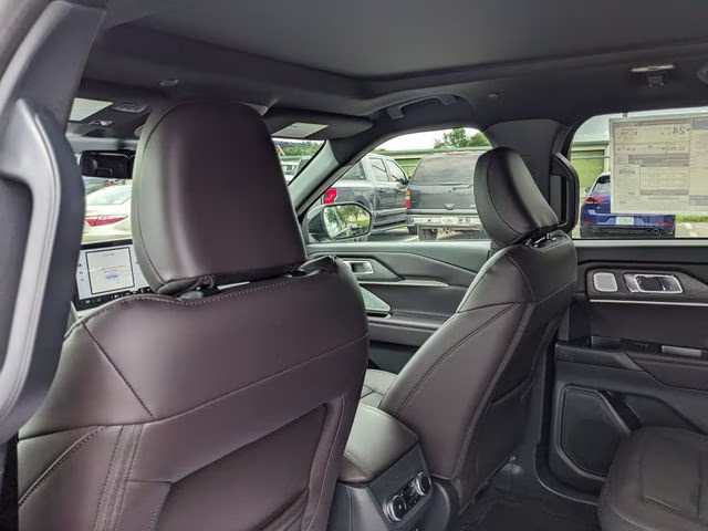 2026 Agate Black Metallic Ford Explorer Platinum RWD SUV