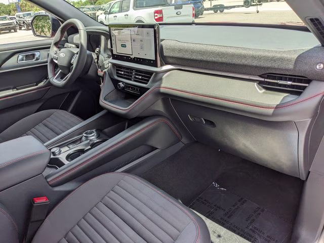 2026 Rapid Red Metallic Tinted Clearcoat Ford Explorer ST-Line RWD SUV