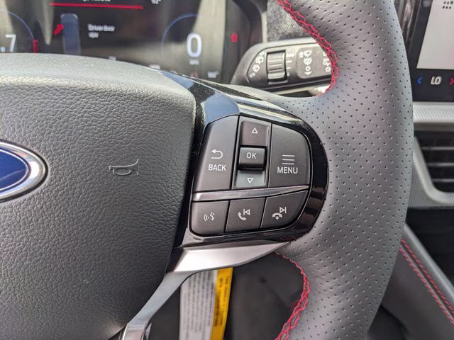 2026 Rapid Red Metallic Tinted Clearcoat Ford Explorer ST-Line RWD SUV