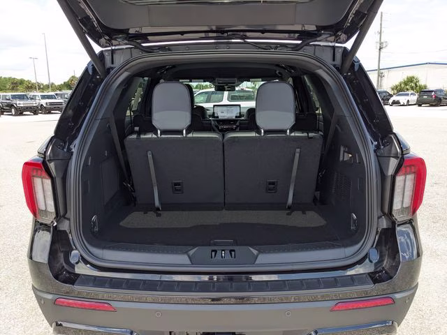 2026 Agate Black Metallic Ford Explorer ST-Line RWD SUV