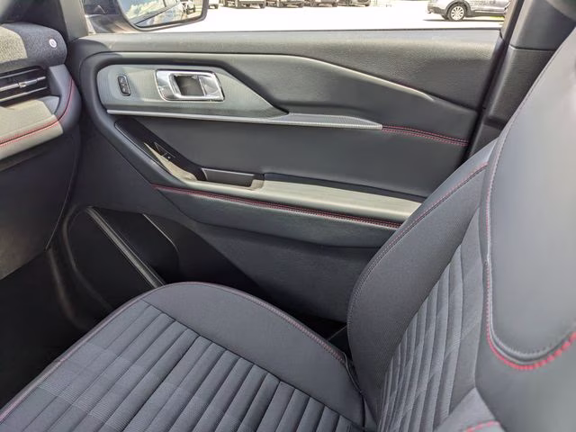 2026 Agate Black Metallic Ford Explorer ST-Line RWD SUV