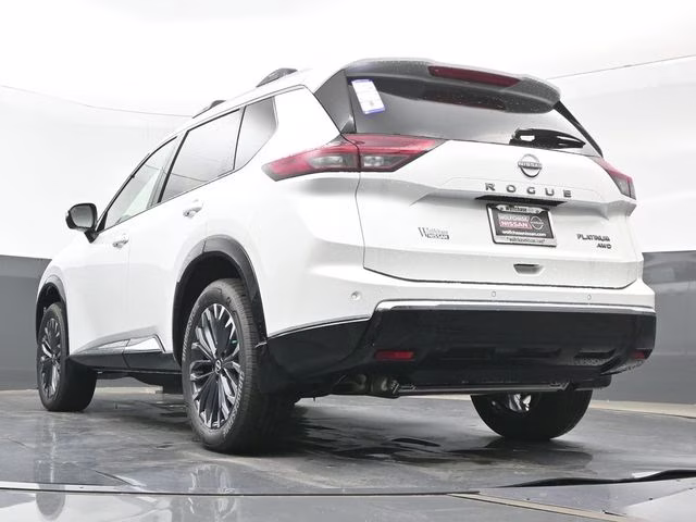 2026 Everest White Pearl Tricoat Nissan Rogue Platinum AWD SUV