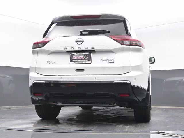 2026 Everest White Pearl Tricoat Nissan Rogue Platinum AWD SUV