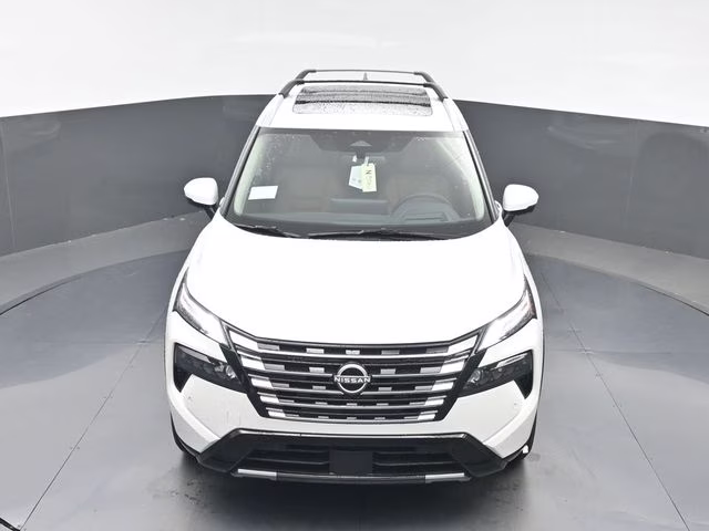 2026 Everest White Pearl Tricoat Nissan Rogue Platinum AWD SUV