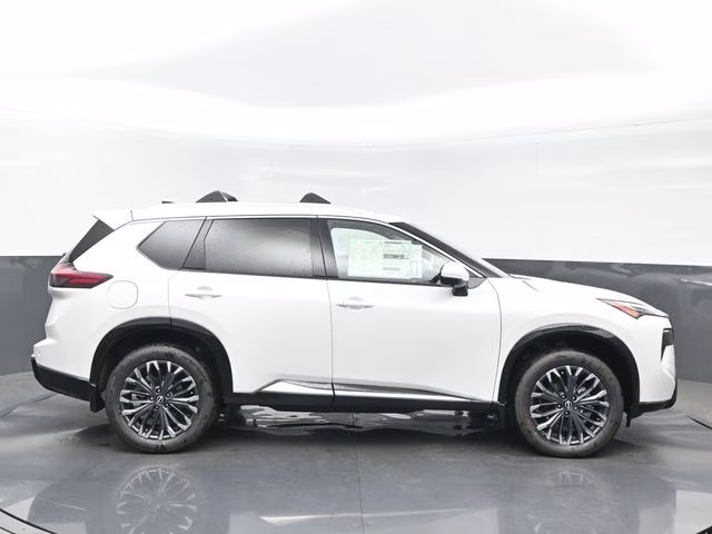 2026 Everest White Pearl Tricoat Nissan Rogue Platinum AWD SUV