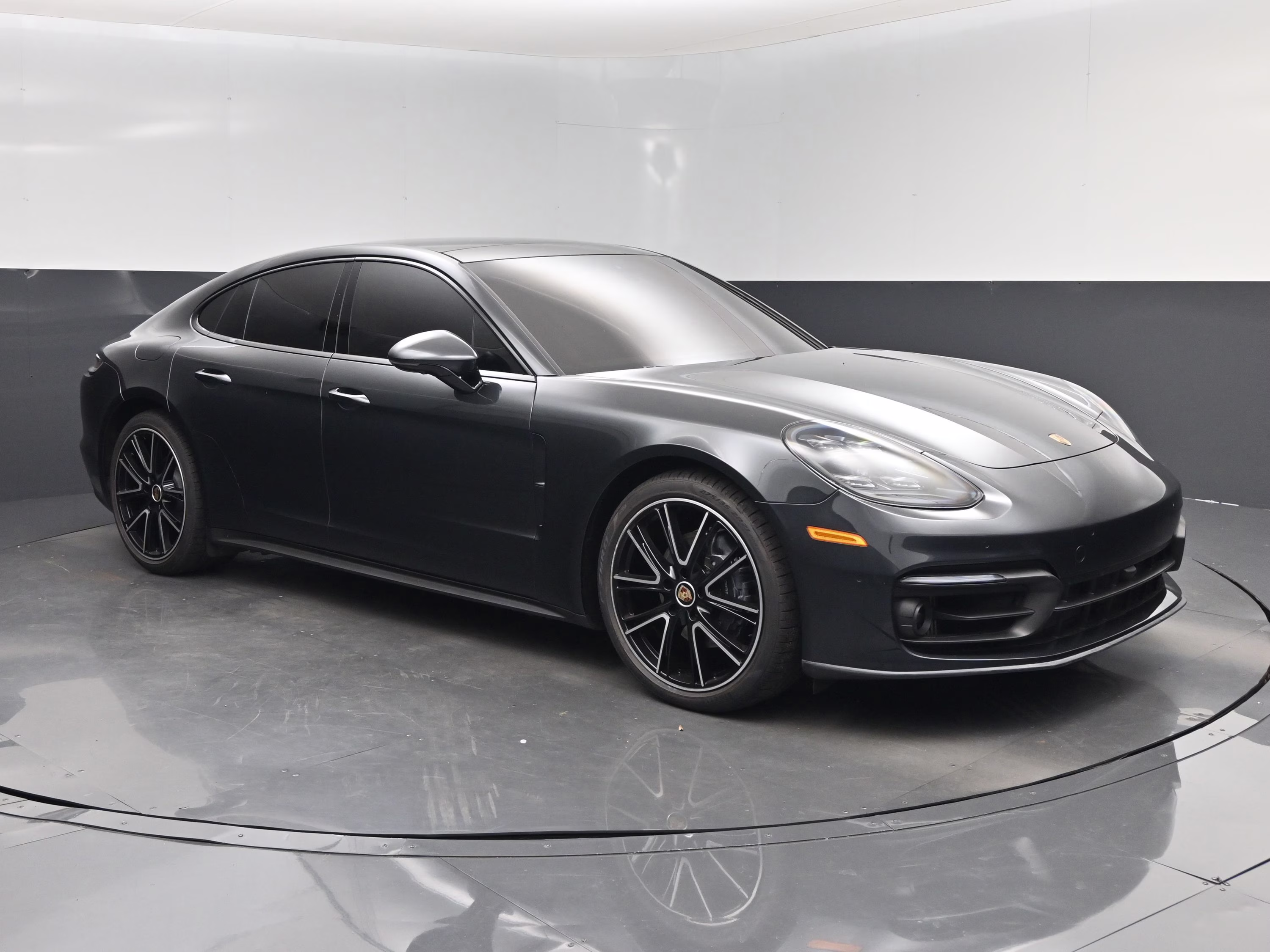 2023 Volcano Grey Metallic Porsche Panamera Platinum Edition RWD Hatchback