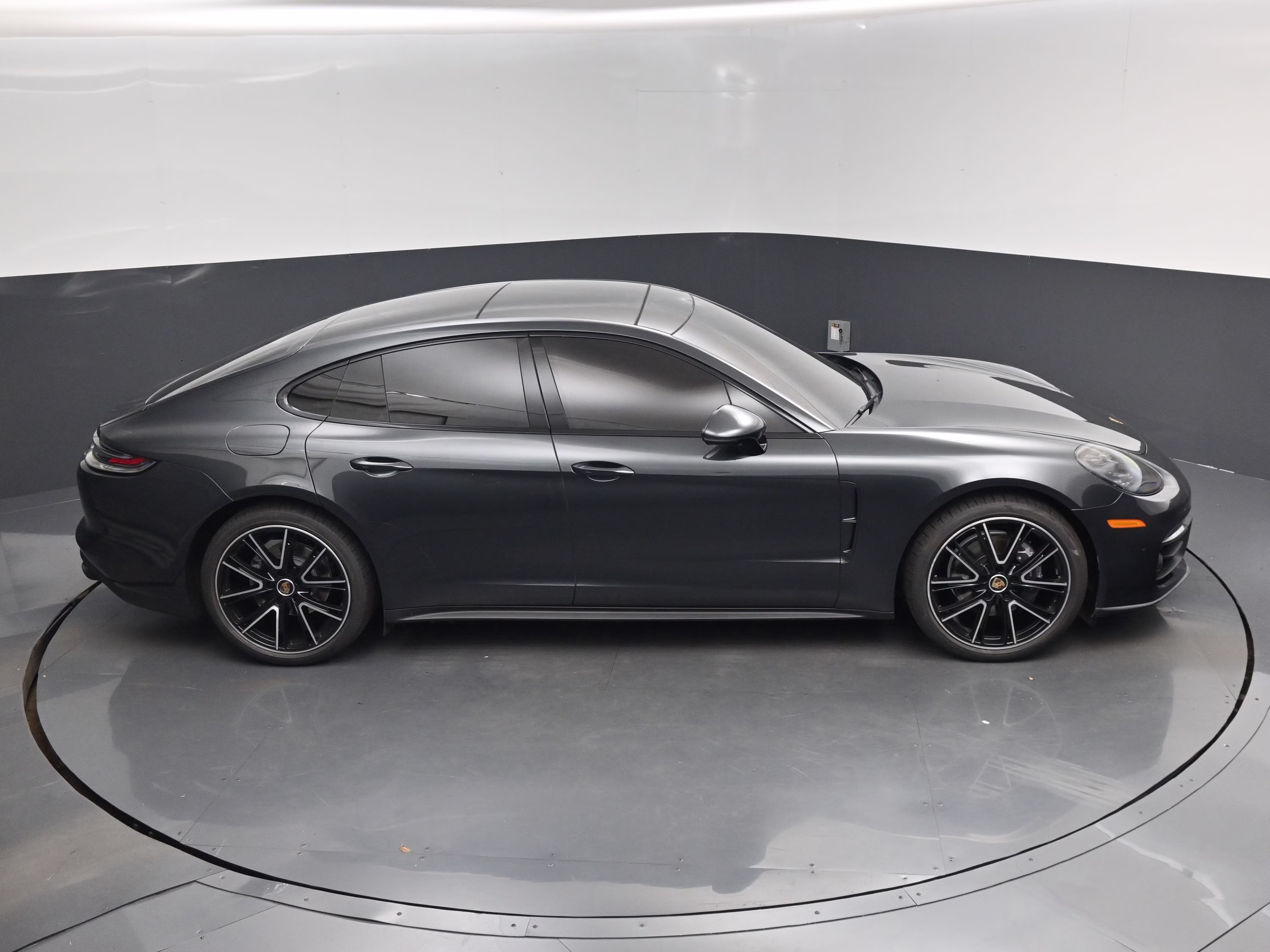 2023 Volcano Grey Metallic Porsche Panamera Platinum Edition RWD Hatchback