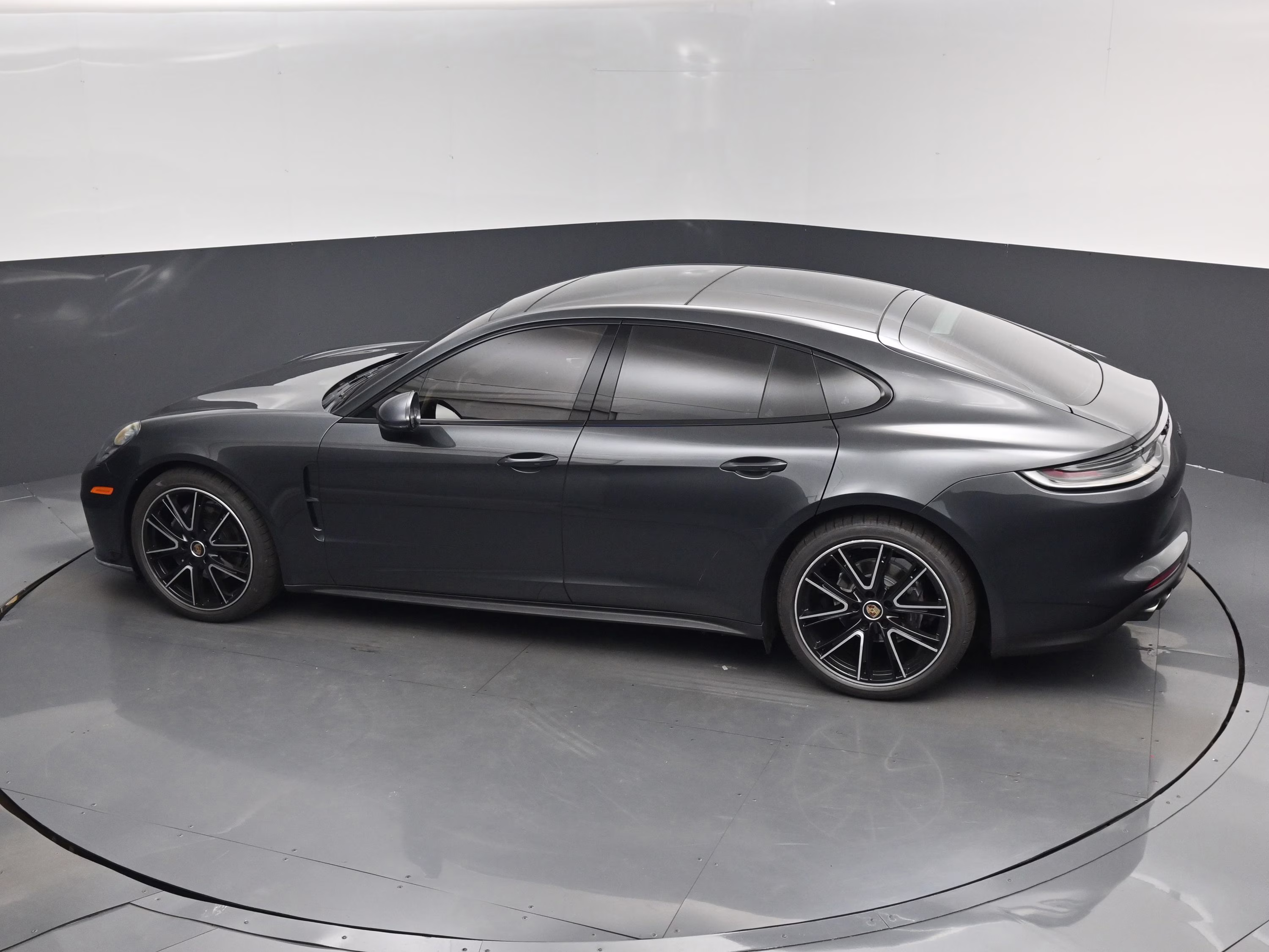2023 Volcano Grey Metallic Porsche Panamera Platinum Edition RWD Hatchback