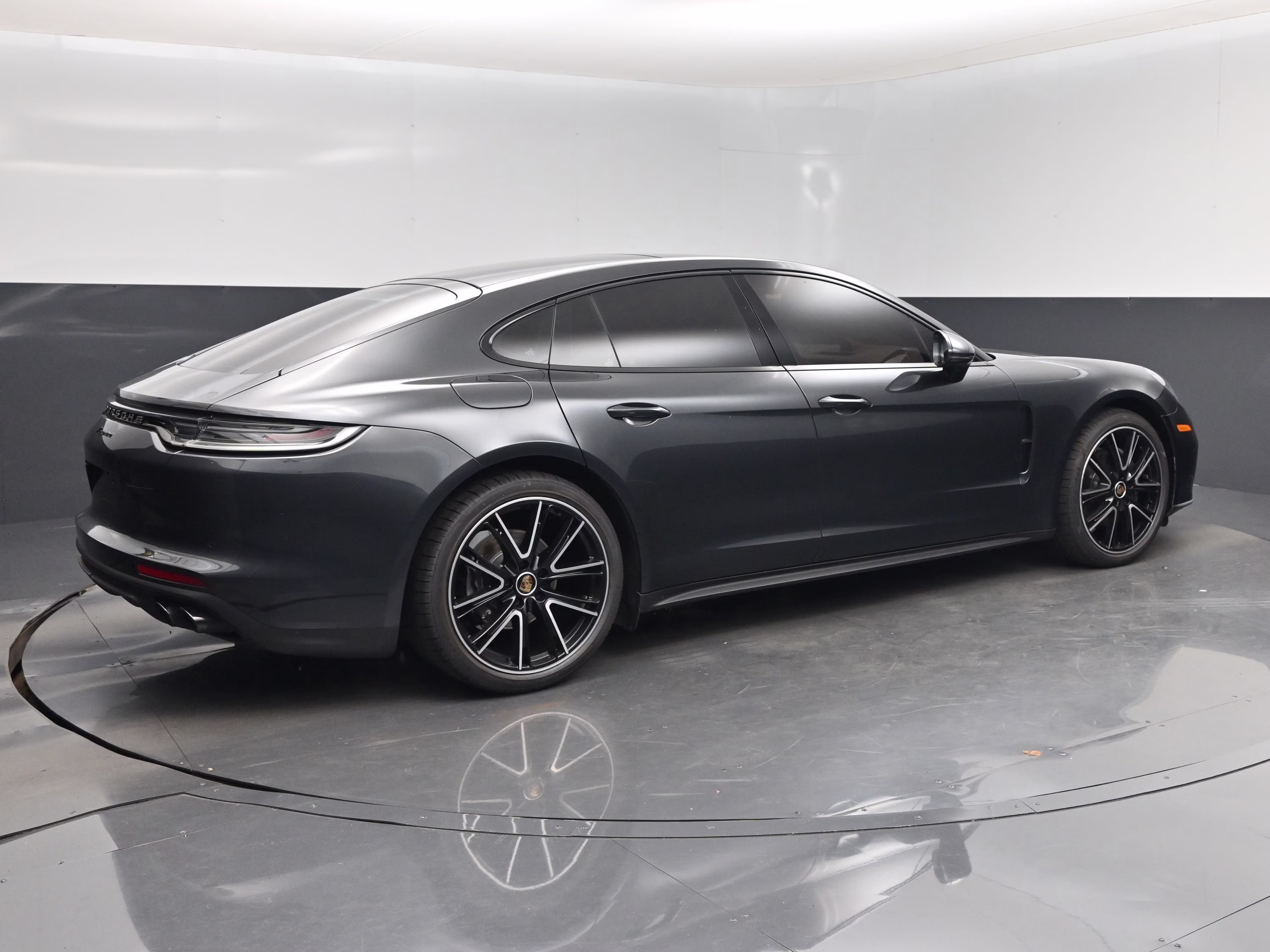 2023 Volcano Grey Metallic Porsche Panamera Platinum Edition RWD Hatchback