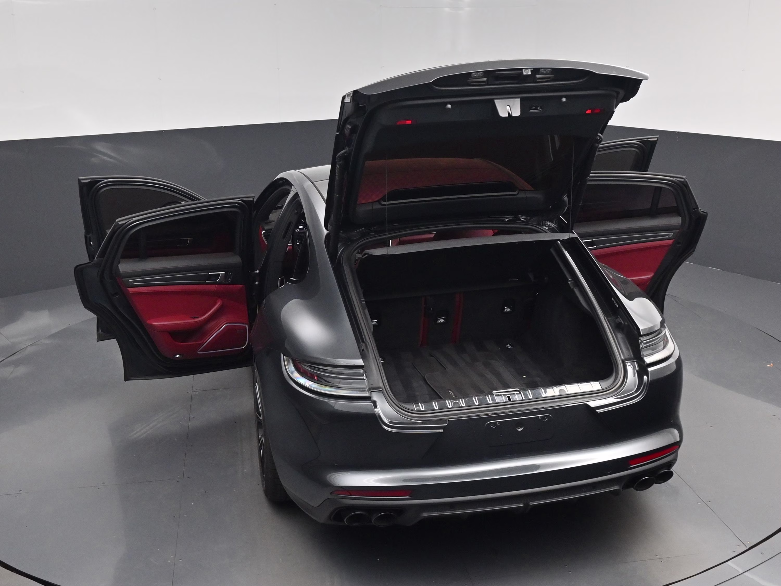 2023 Volcano Grey Metallic Porsche Panamera Platinum Edition RWD Hatchback