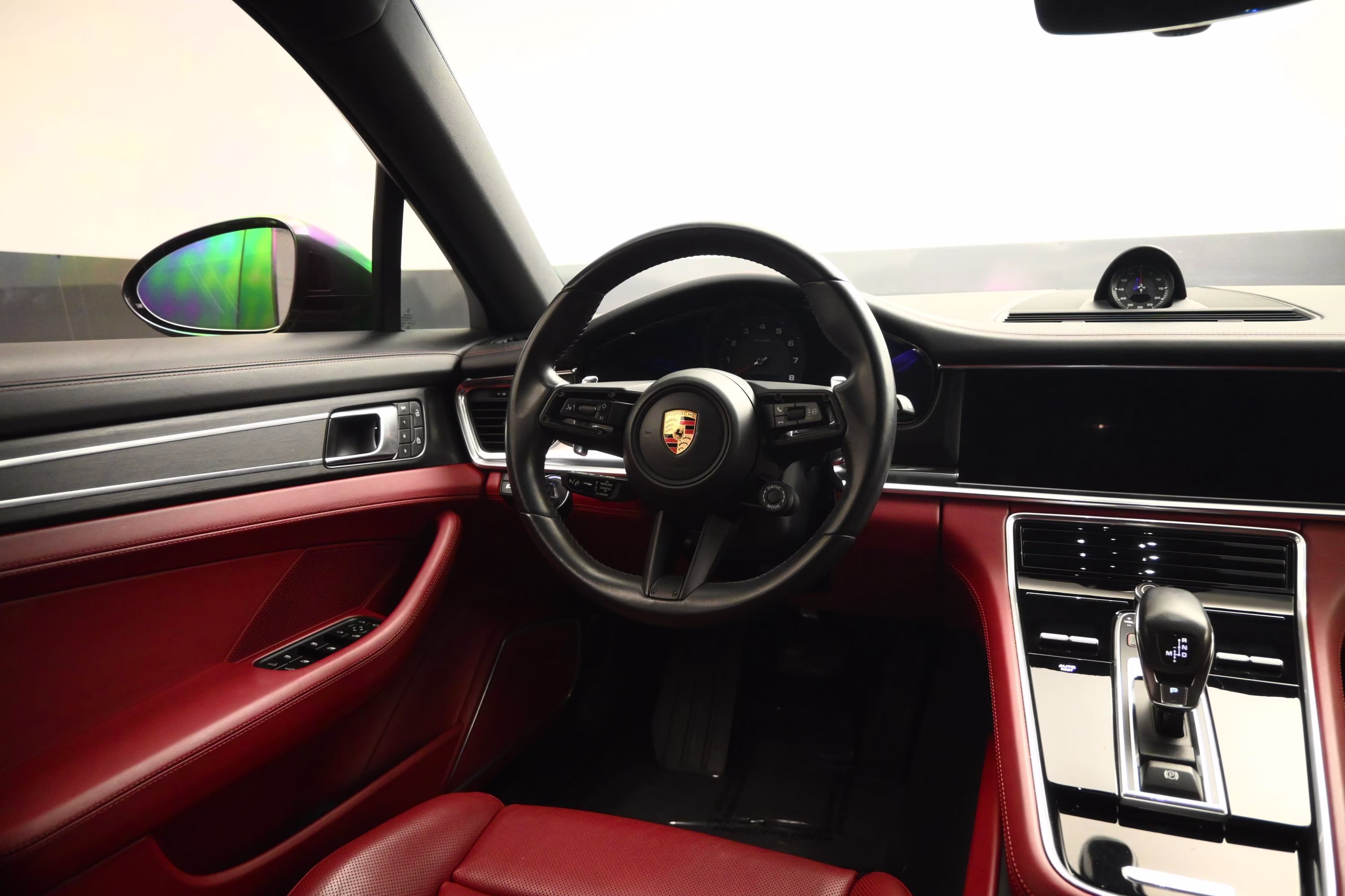 2023 Volcano Grey Metallic Porsche Panamera Platinum Edition RWD Hatchback