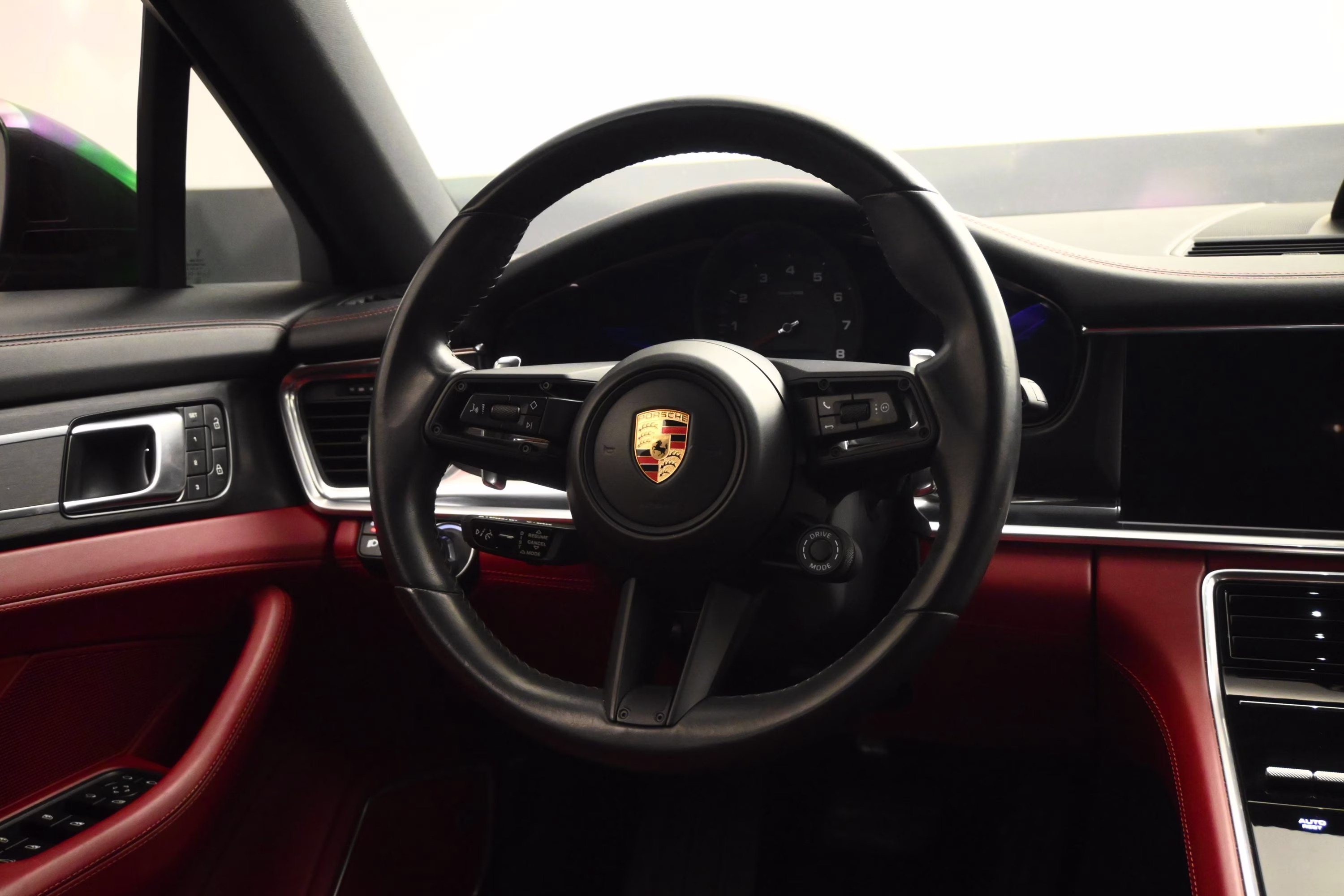 2023 Volcano Grey Metallic Porsche Panamera Platinum Edition RWD Hatchback