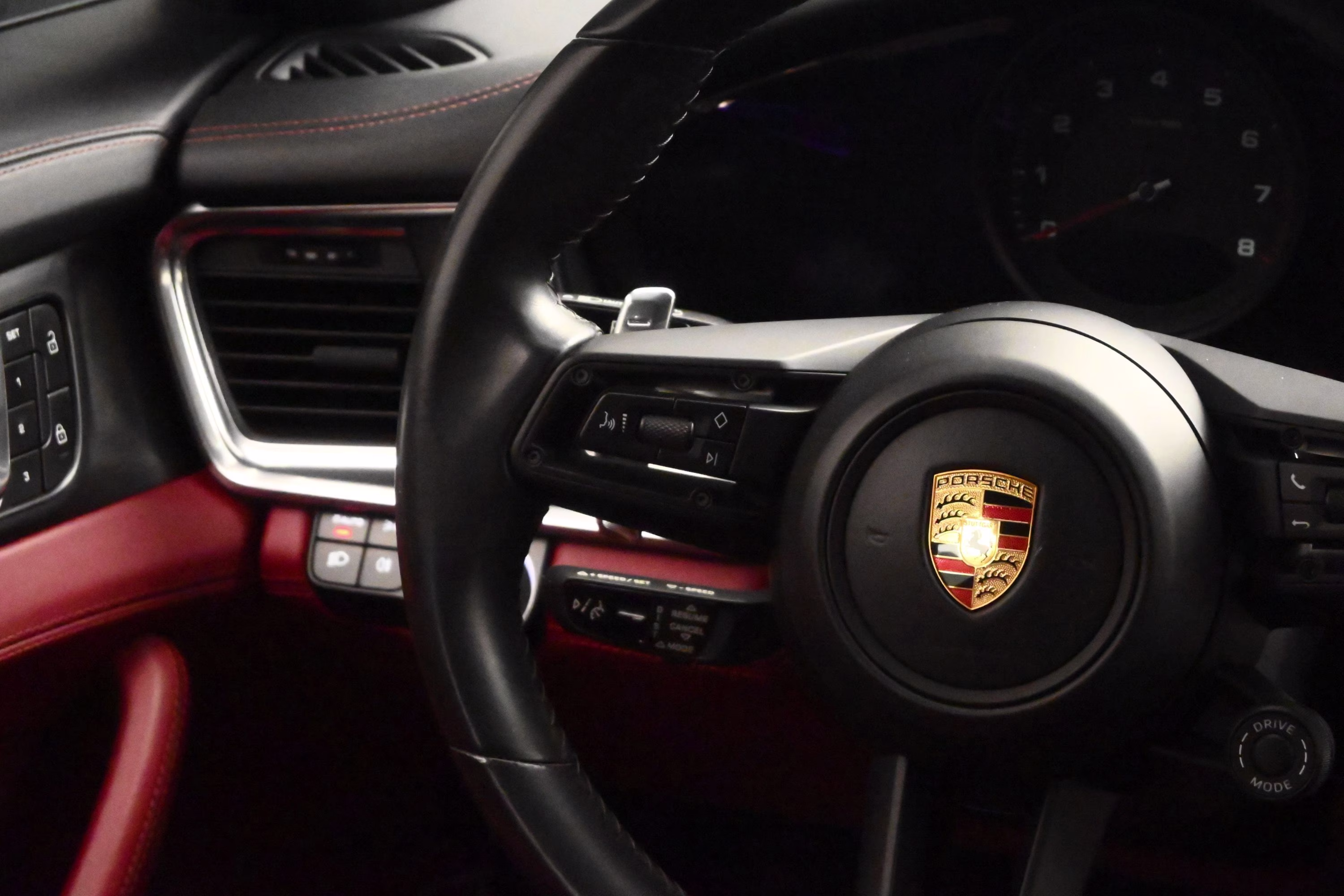 2023 Volcano Grey Metallic Porsche Panamera Platinum Edition RWD Hatchback