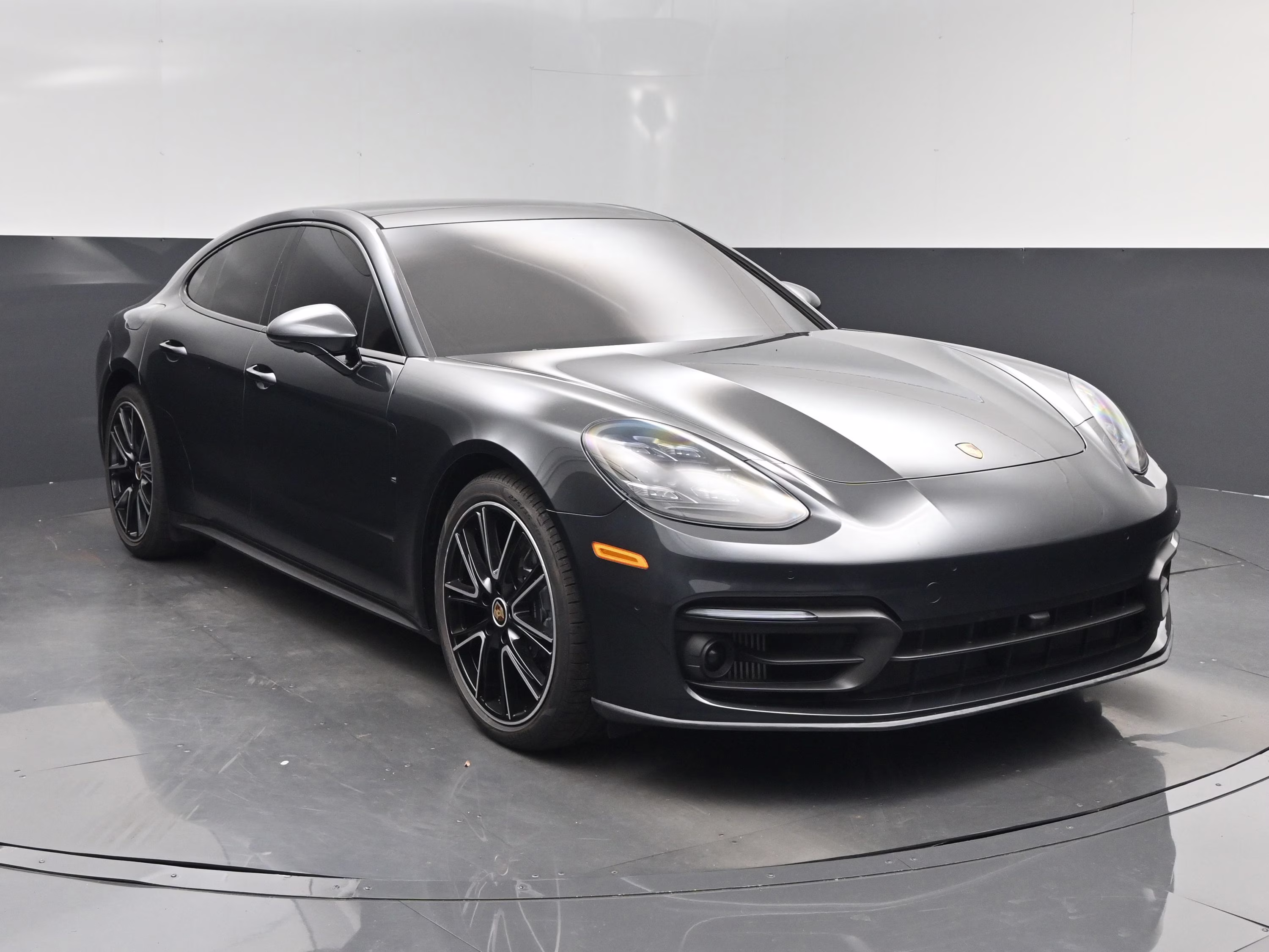 2023 Volcano Grey Metallic Porsche Panamera Platinum Edition RWD Hatchback