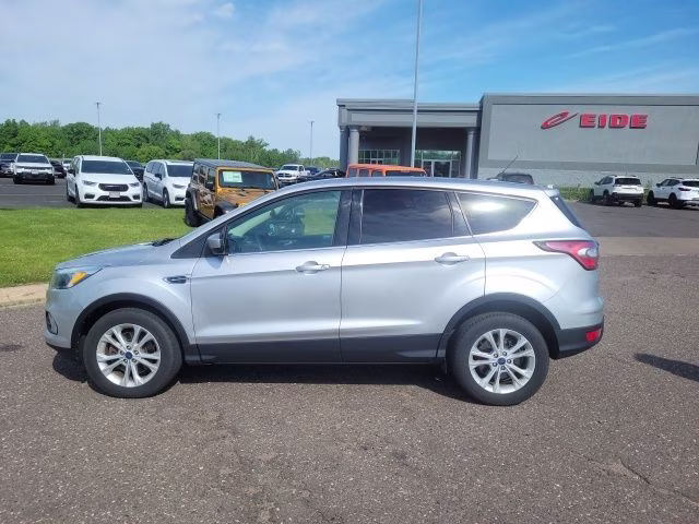 2017 Ingot Silver Ford Escape SE 4X4 SUV