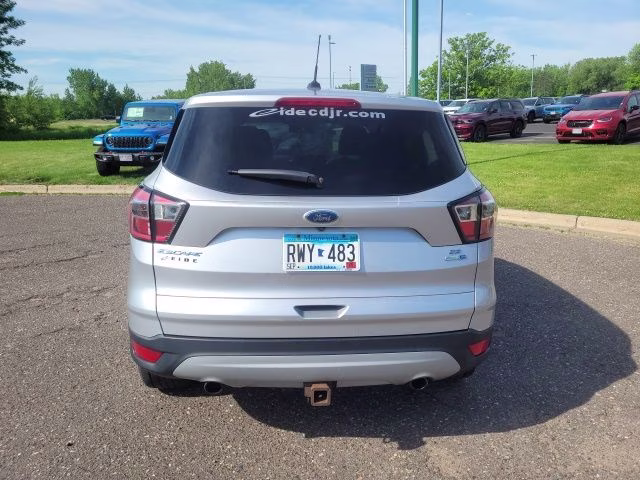2017 Ingot Silver Ford Escape SE 4X4 SUV
