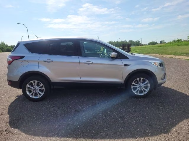 2017 Ingot Silver Ford Escape SE 4X4 SUV