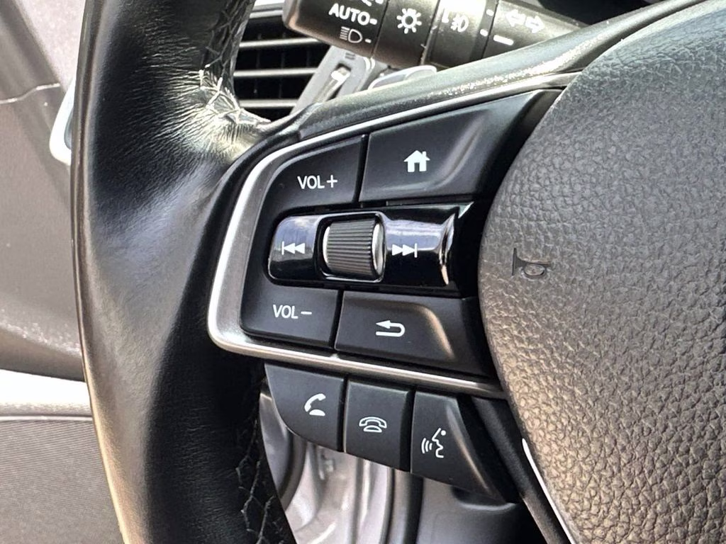 2022 Silver Metallic Honda Accord Hybrid Sport FWD Sedan