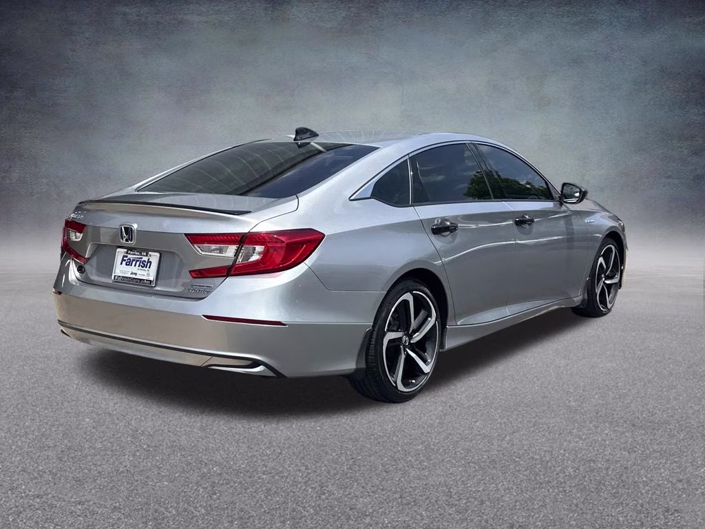 2022 Silver Metallic Honda Accord Hybrid Sport FWD Sedan
