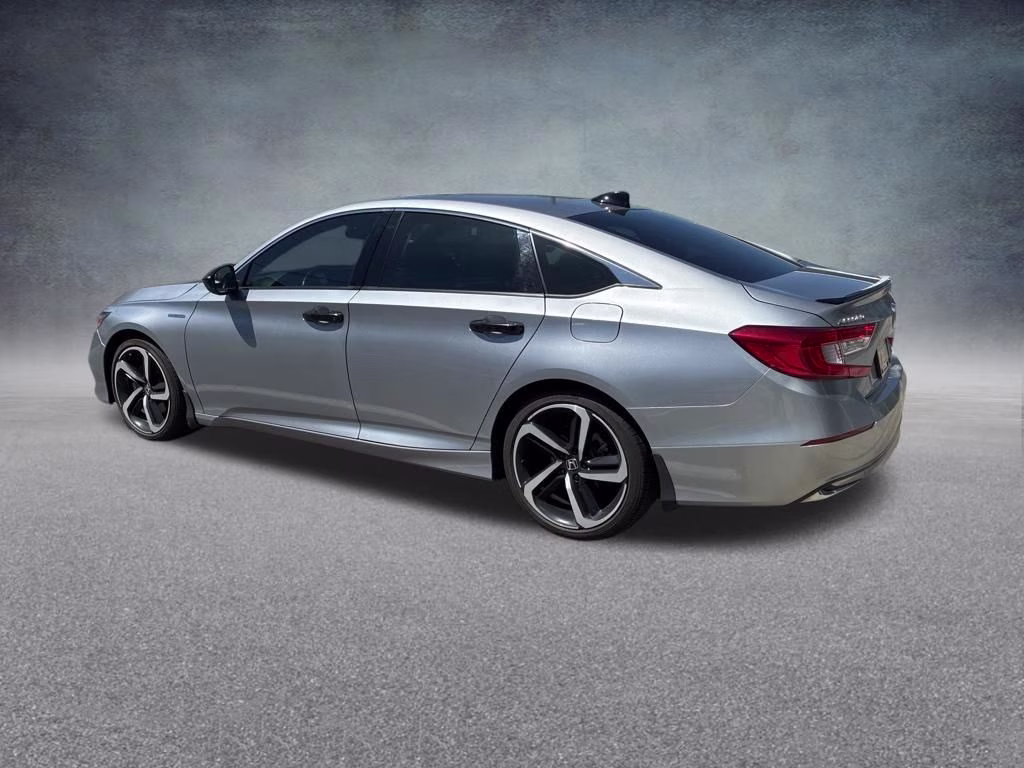 2022 Silver Metallic Honda Accord Hybrid Sport FWD Sedan