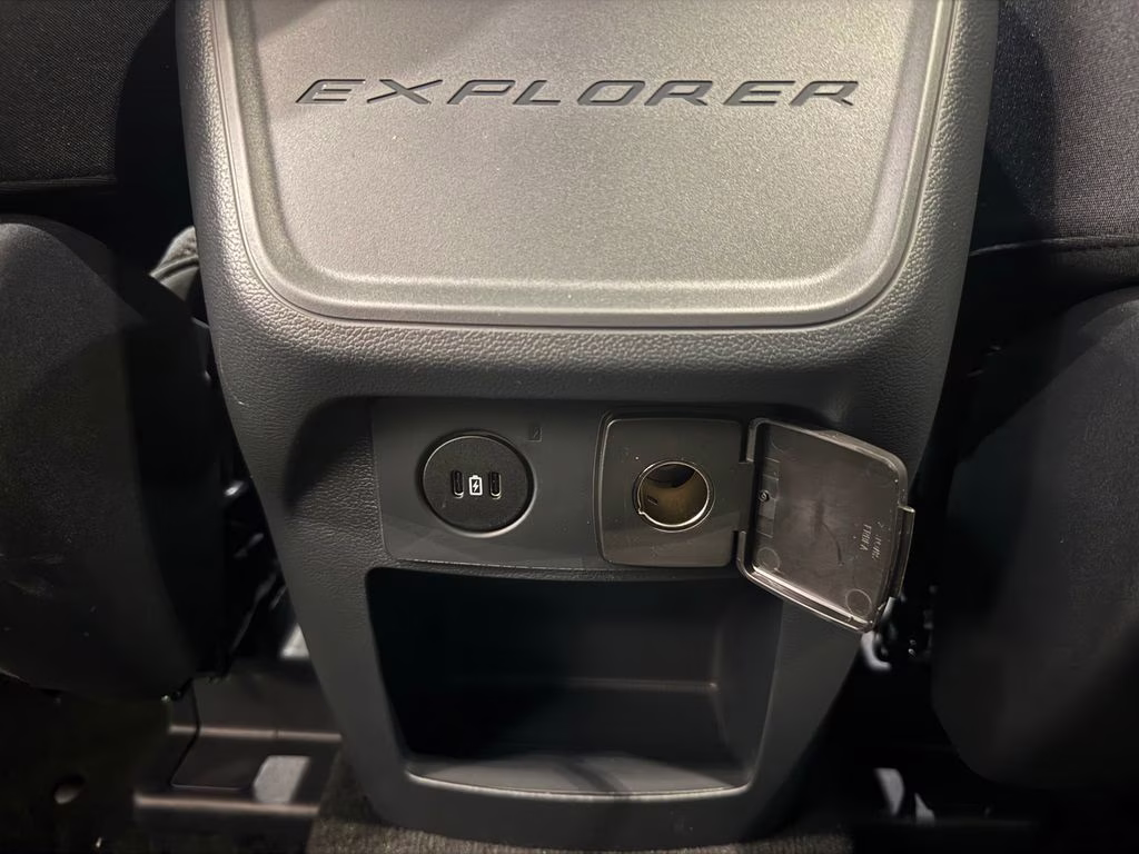 2026 Agate Black Metallic Ford Explorer Active RWD SUV