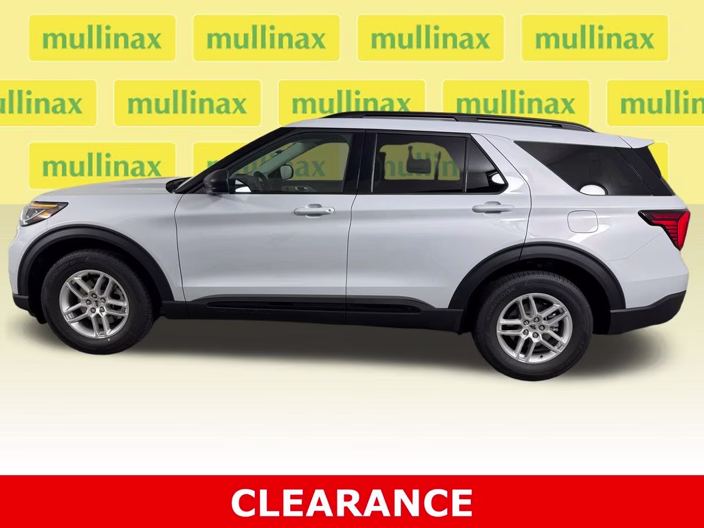2026 Space White Metallic Ford Explorer Active RWD SUV